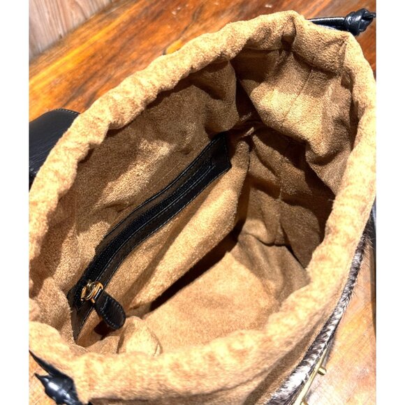 Faux Zebra Fur Bucket Bag By Tatiana Luna 8"x9" With Adjustable Strap & Gold Cla - Picture 7 of 7